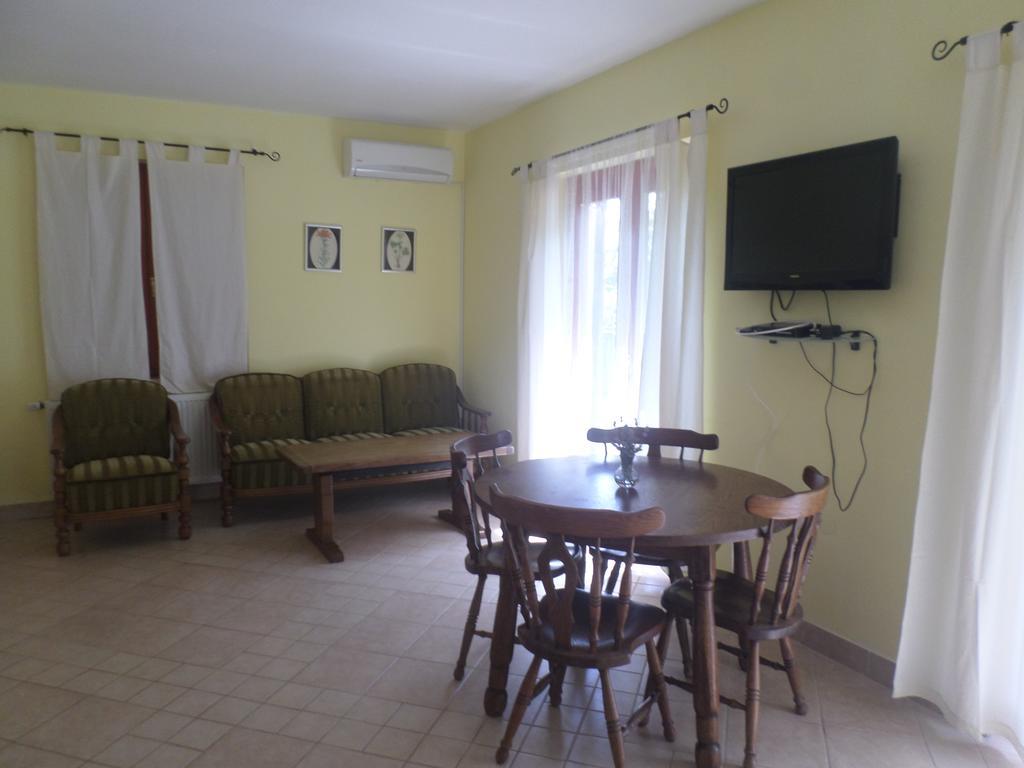 Apartment Jana Stinjan Ngoại thất bức ảnh